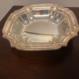 Lunt Silver fruit bowl. Great condition